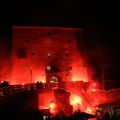 Burg in Flammen